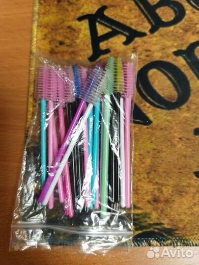 Щеточки для ресниц