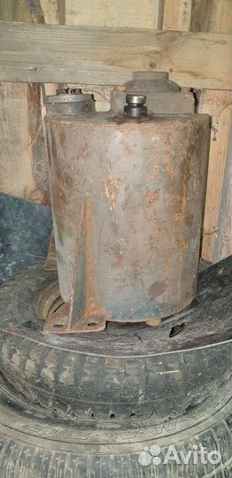 Маслобак гидравлика заводской сборки с фильтром