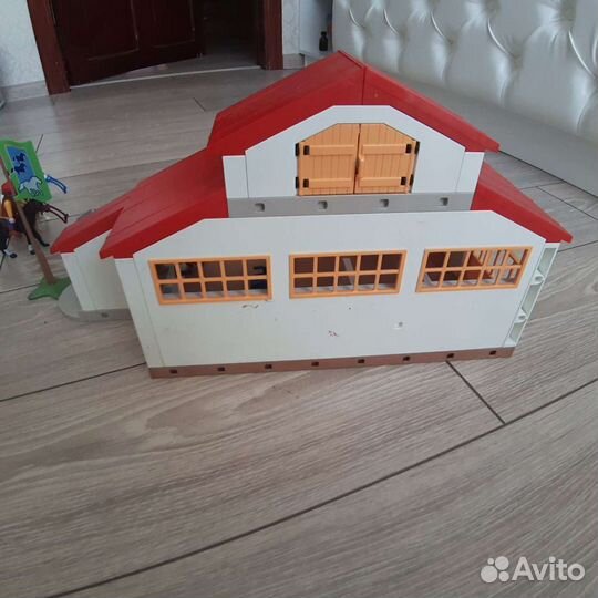 Playmobil pony ranch- horse farm