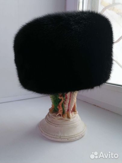 Шапка норковая женская черная