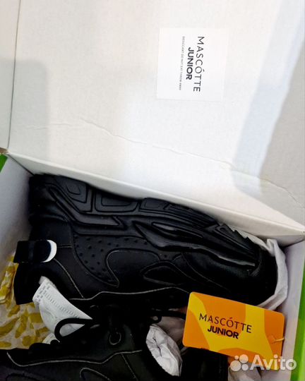 Новые утепленные кроссовки Mascotte