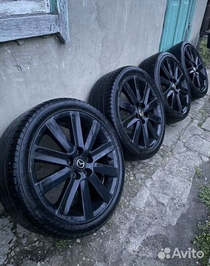 R18 Yokohama Avid H4S/V4S S315 235/40, PCD 5x114.3 DIA 67.1