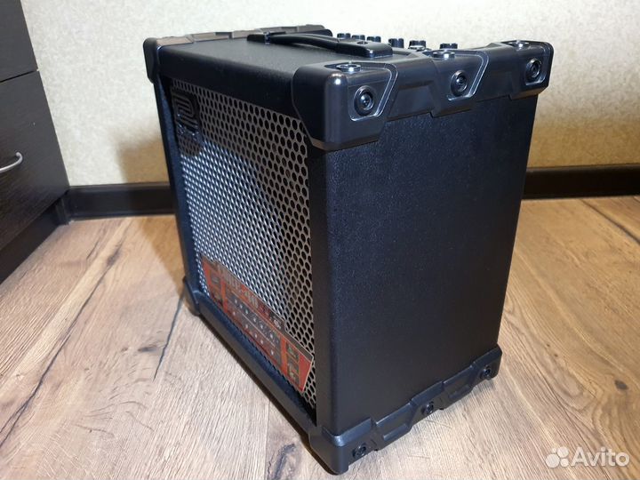 Комбоусилитель Roland Cube 40XL