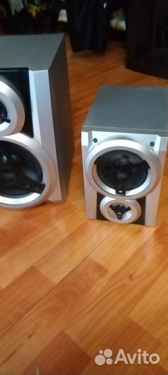 Акустические колонки и самбуфер