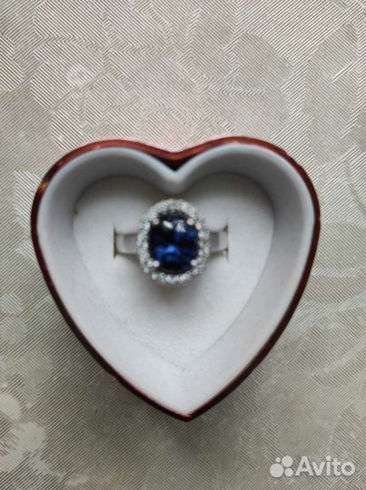Серебряное кольцо