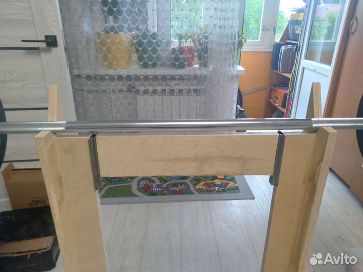 Стойки под штангу