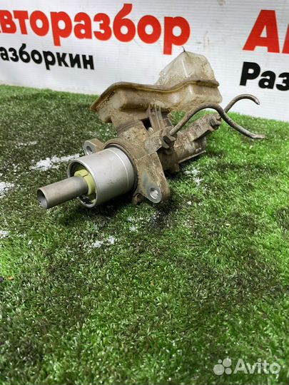 Главный тормозный цилиндр Лада Гранта