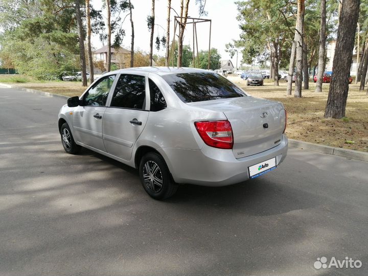 LADA Granta 1.6 МТ, 2012, 107 600 км