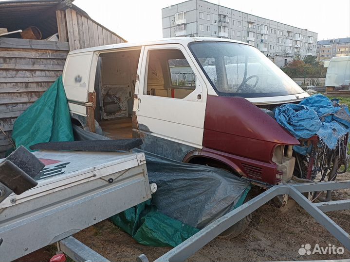 Volkswagen Transporter 1.9 МТ, 1996, битый, 360 000 км