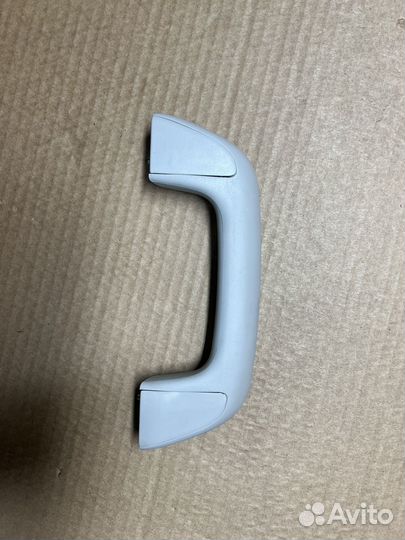 Ручки передних стойки потолка Toyota Hilux 8