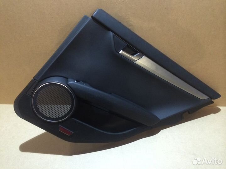 Обшивки дверей Mercedes C-class W204