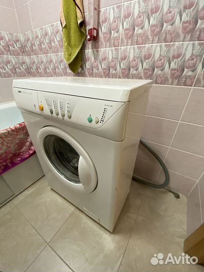 Стиральная машина Zanussi AquaCycle 900