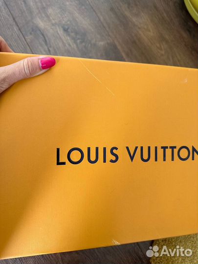 Коробка Louis vuitton