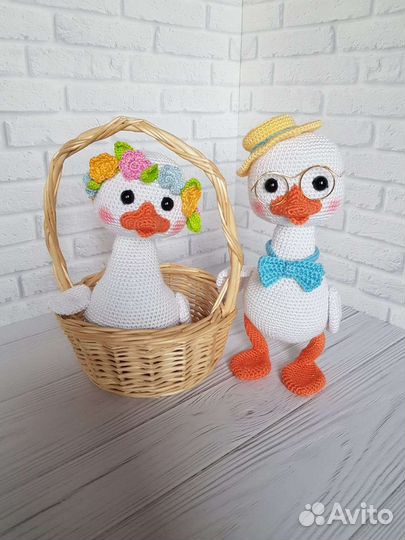 Продам вязанные игрушки и ящики дер. ручной работы