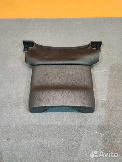 Кожух рулевой колонки Volkswagen Tiguan 5N1