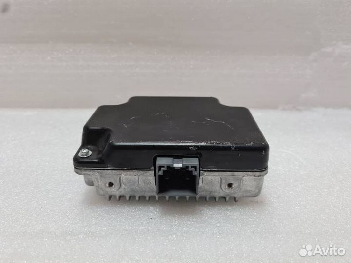 Преобразователь напряжения Mitsubishi Pajero Sport