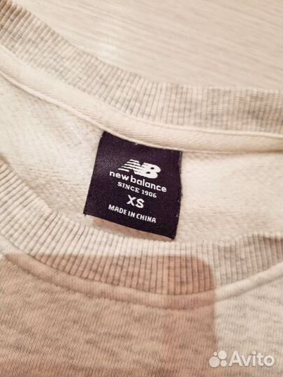 Свитшот New Balance XS