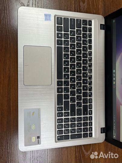 Ноутбуки asus D540M