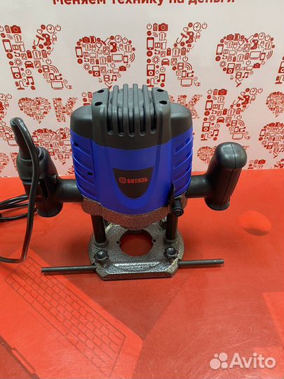 Фрезер витязь мф-1700-12 ом01