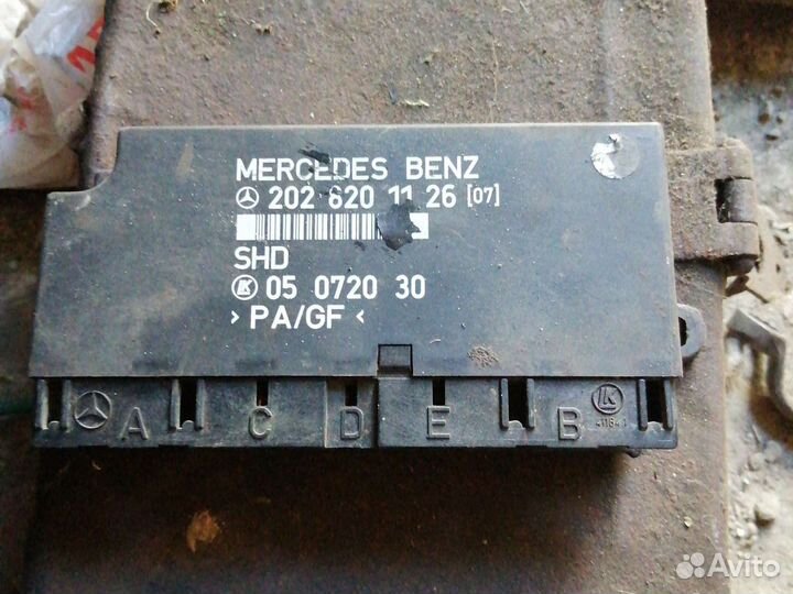 Блок комфорта Mercedes-Benz W202 W124