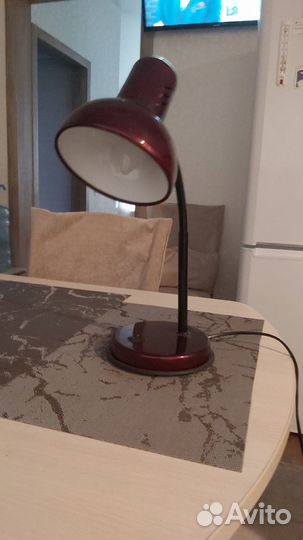 Лампа настольная б/у