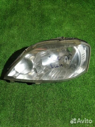 Фара левая Renault Logan