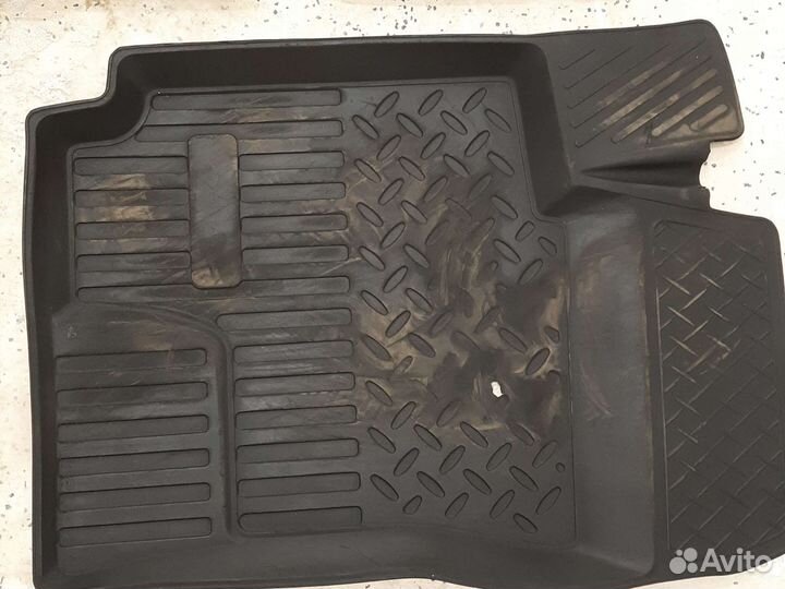 Автомобильные коврики резиновые на Hyundai Getz