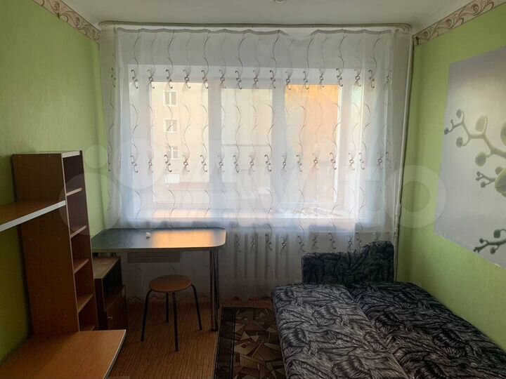 Комната 13 м² в 5-к., 2/5 эт.