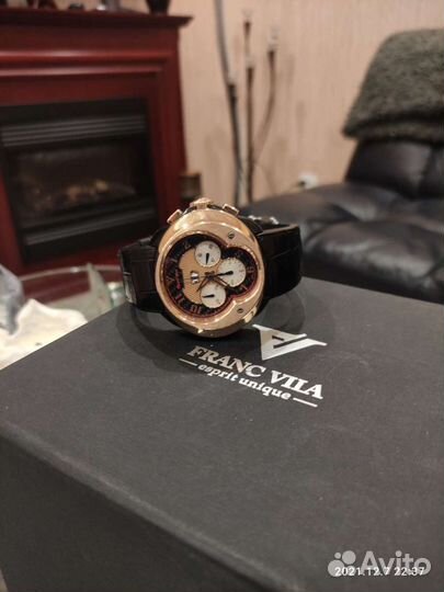 Часы Frank Vila
