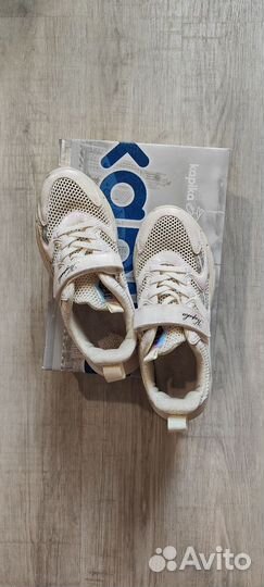 Классные кроссовки для девочки, Капика, 38 размер