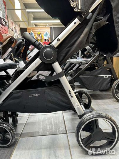Коляска прогулочная Carrello Pulse Black