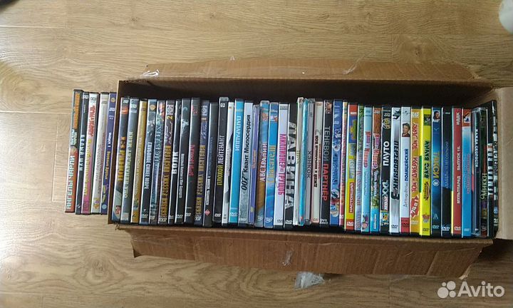 Продаю фильмы DVD диски в хорошем состоянии