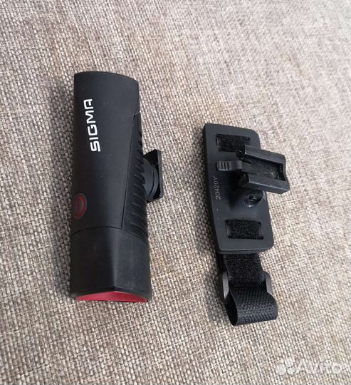 Фонарь велосипедный Sigma на шлем