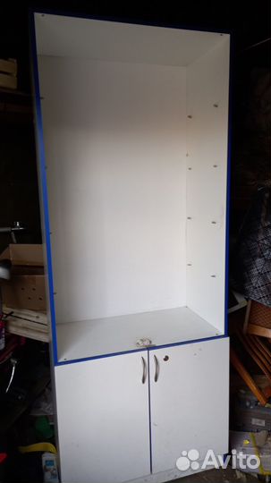 Стеллаж-ветрина