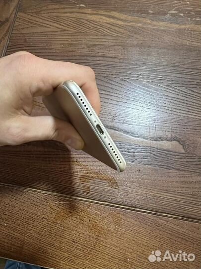 Телефон iPhone 7 plus