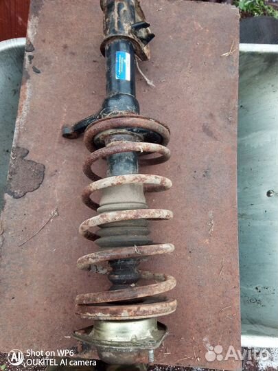 Стойка в сборе передняя