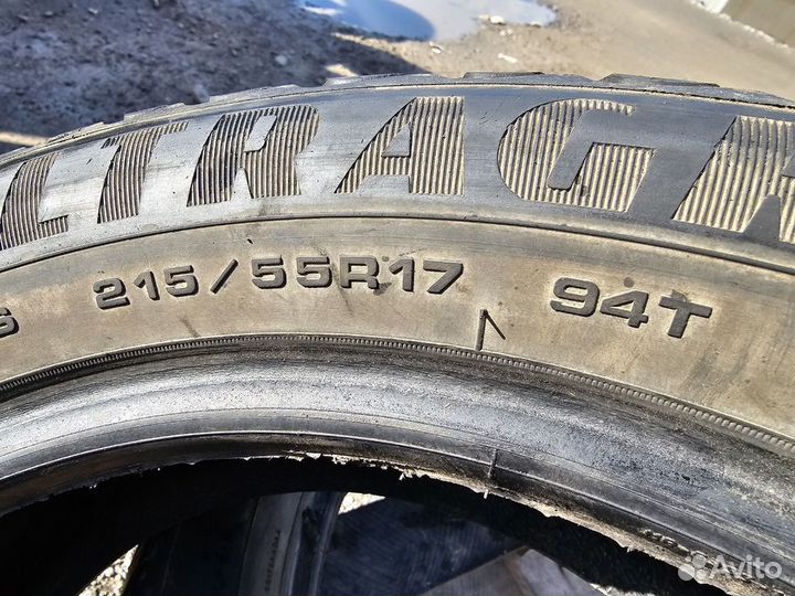 Goodyear Ultragrip Ice Arctic 215/55 R17 94T
