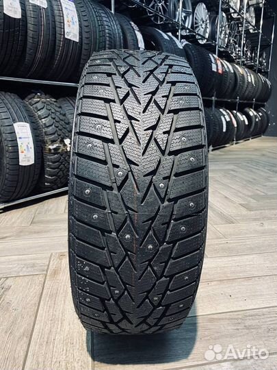 DoubleStar DW01 215/60 R17