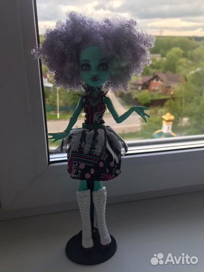 Кукла Монстер Хай (Monster High ) Хани Свомп