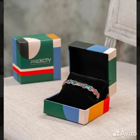 Изысканный титановый браслет