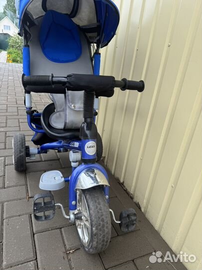 Детский велосипед с ручкой