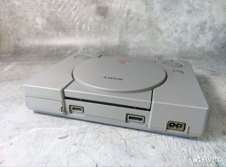 Sony PlayStation Fat scph-7000 PS1