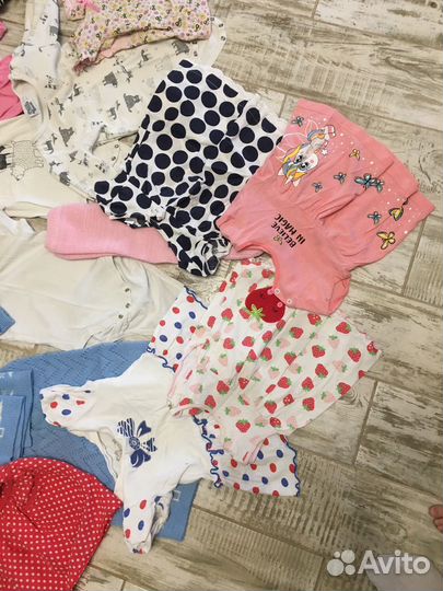 Пакет одежды на девочку от 0 до года