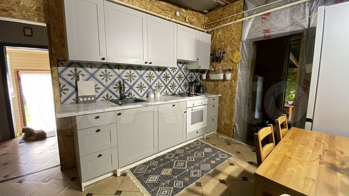 Дом 144 м² на участке 6,5 сот.