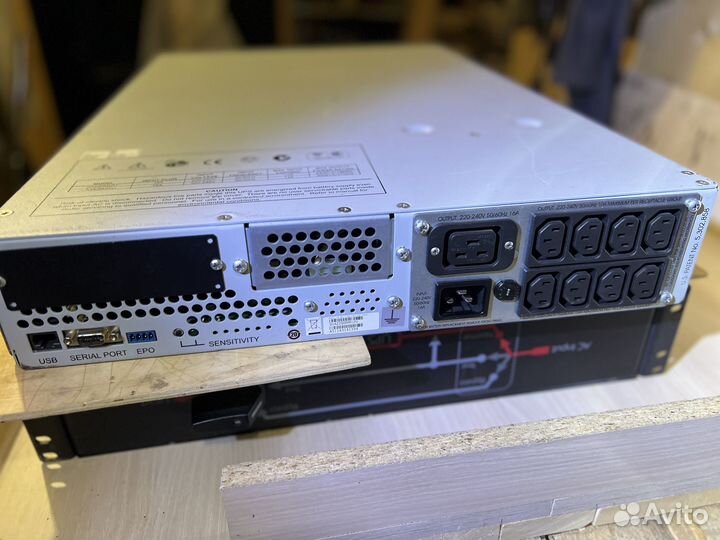 Бесперебойник с акб арс suа 2200 rмi2U 48 вольт