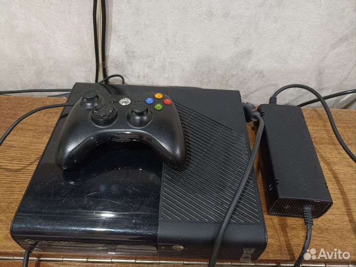 Xbox 360 + игры