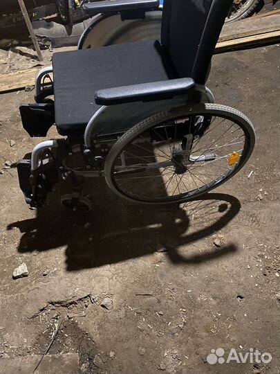 Коляска инвалидная