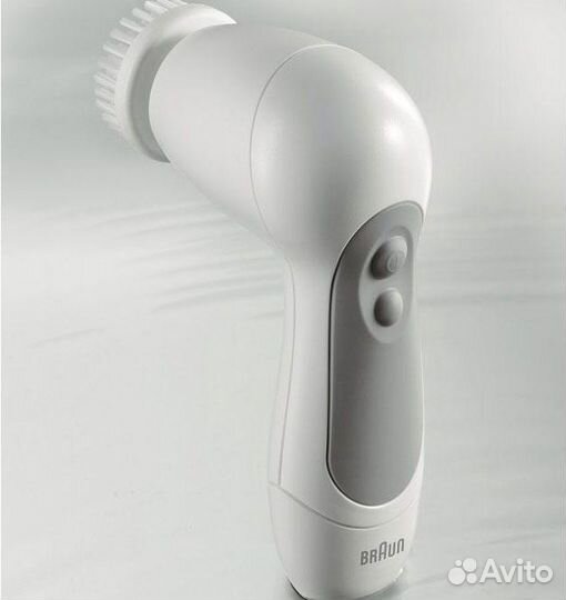 Очищающая щётка для лица Braun