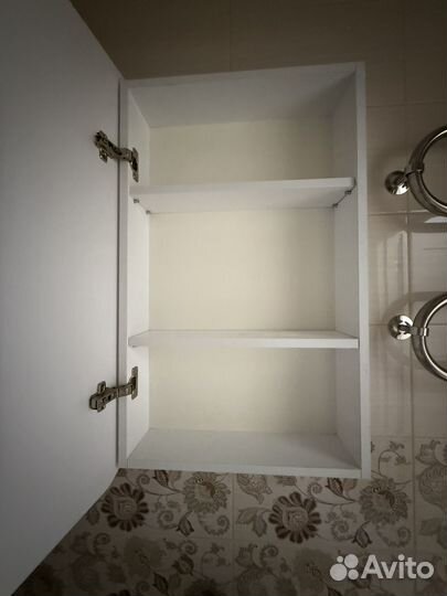 Зеркало и тумба для ванной мало б/у