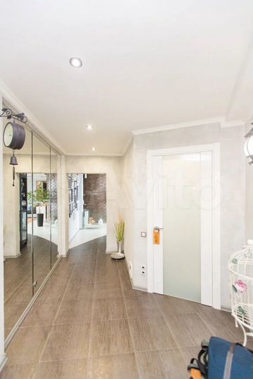 2-к. квартира, 96 м², 11/22 эт.